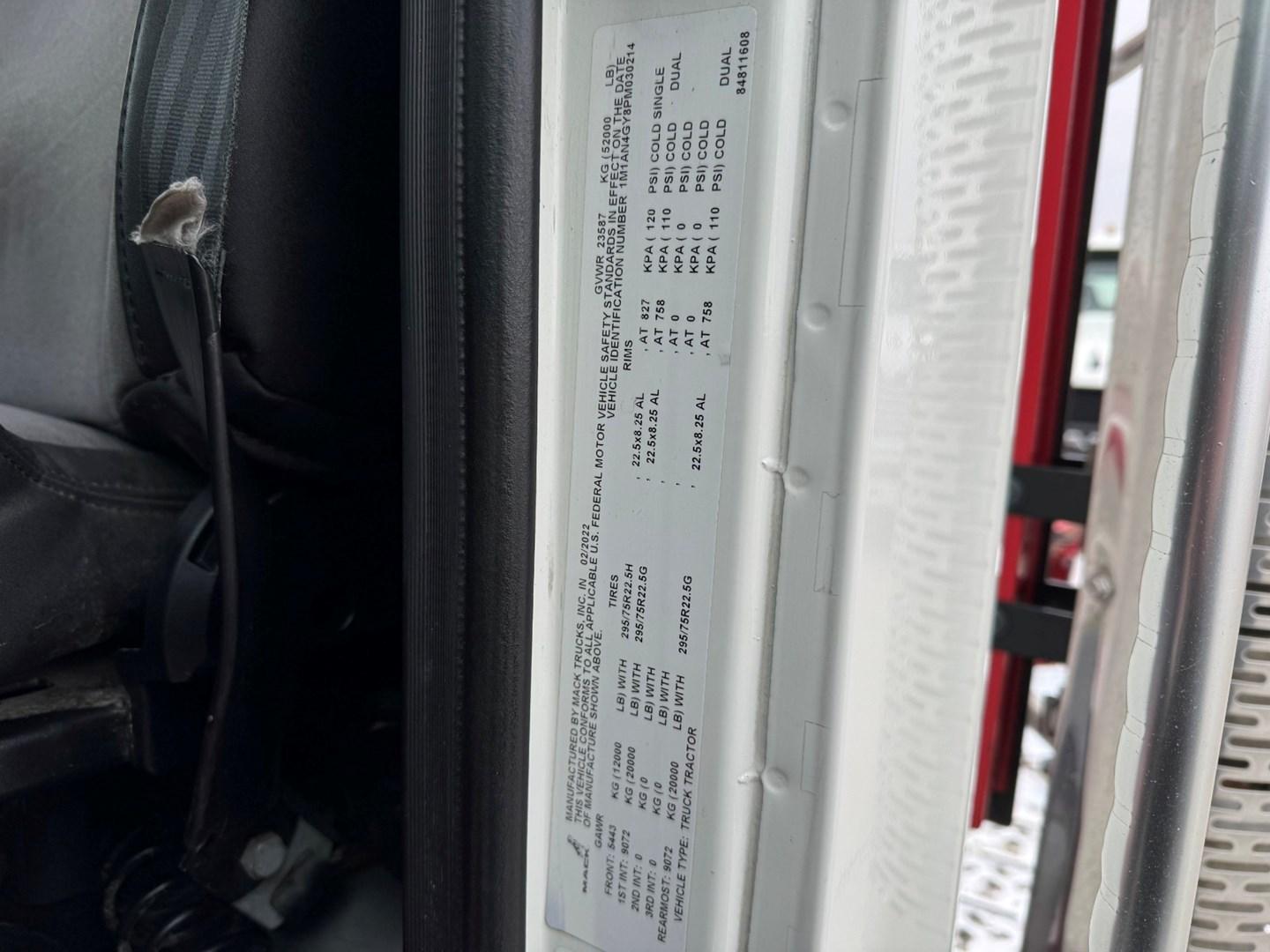 2023 Mack Anthem in Ankeny, IA — photo 19